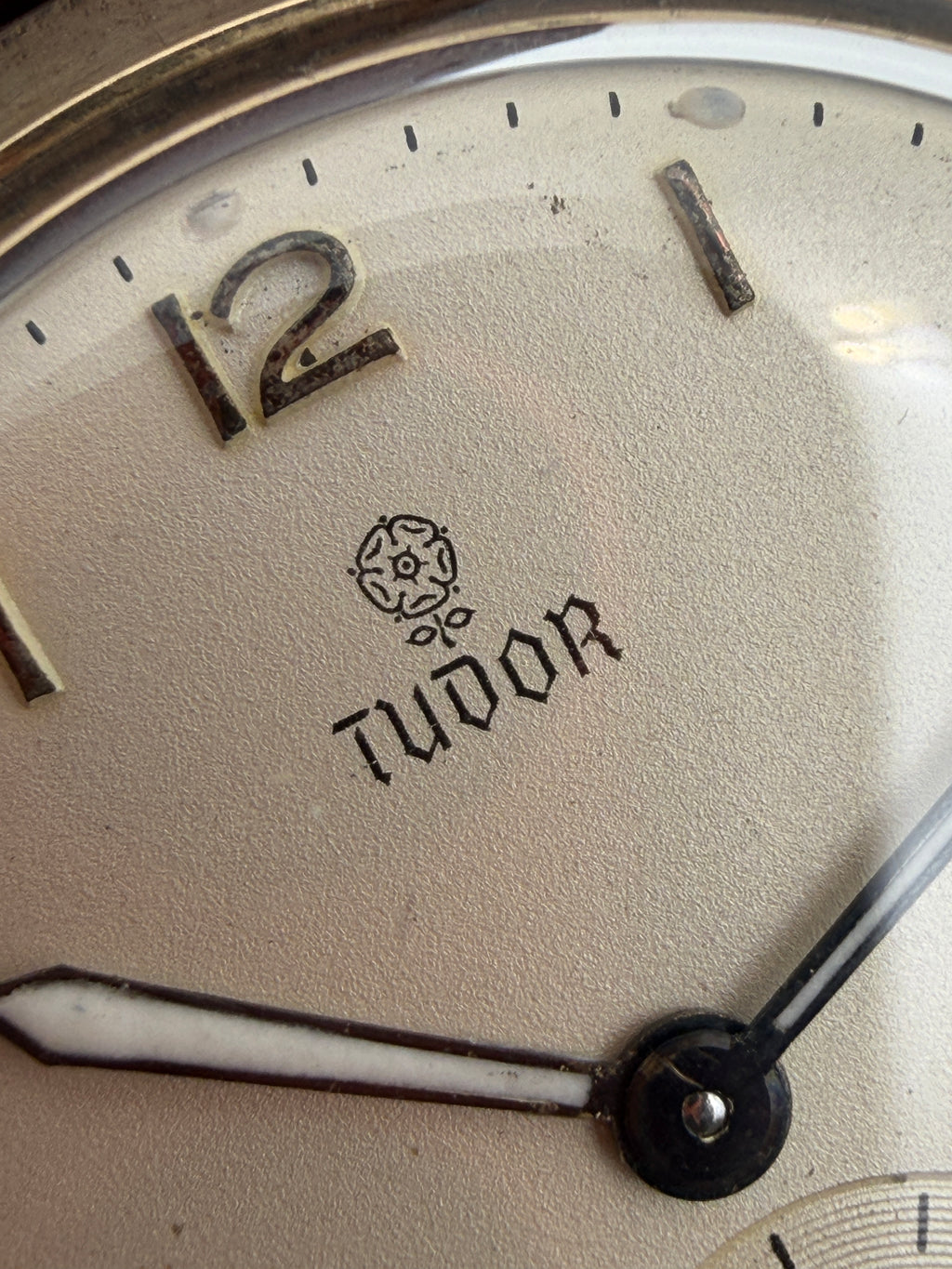 Tudor 9K Gold Wristwatch - 1960's